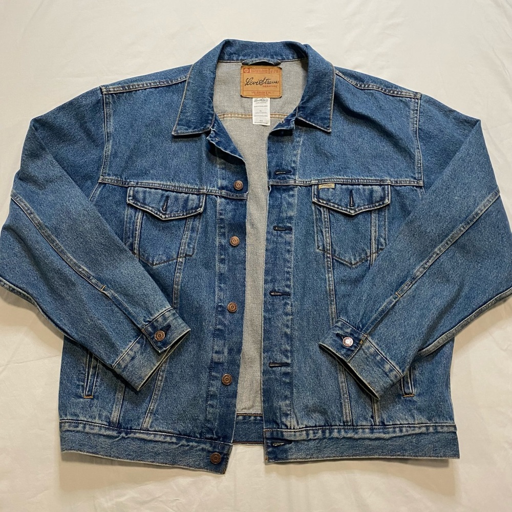 SOLD Levi’s Strauss denim Jean jacket men’s size extra large